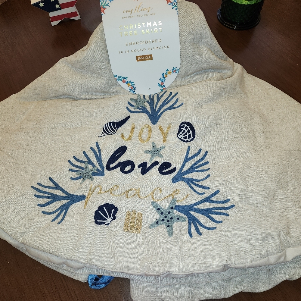 Coastlines Holiday Collection Christmas Tree Skirt